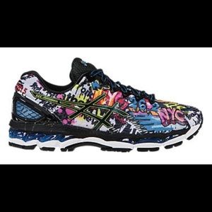 RARE ASICS New York City Marathon Gel Nimbus 17